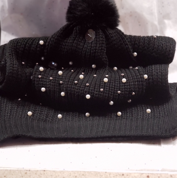 NWT JESSICA SIMPSON BLACK โHAT & SCARF SET - Picture 3 of 8